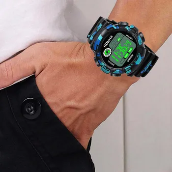 Модные Спортивные студенческие электронные часы Черные Водонепроницаемые светящиеся ручные часы для мужчин и женщин Черные подарочные цифровые наручные часы