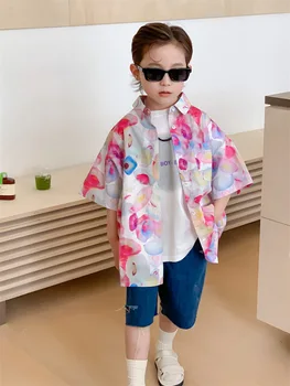 Детская одежда Детская рубашка Весна Лето Новинка 2023 года Для мальчиков в Корейском стиле, модная рубашка с короткими рукавами в цветочек, Повседневный Простой топ