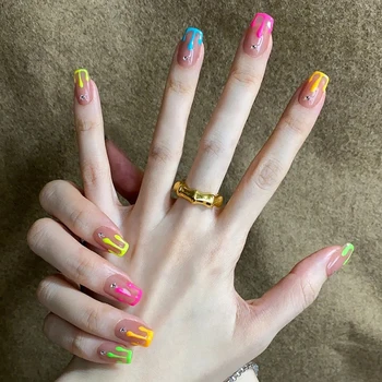 Высококачественные 24шт накладные ногти летнего цвета мороженого, короткие балетные ногти для женщин и девочек, наклейка для ногтей во французском стиле с полным покрытием