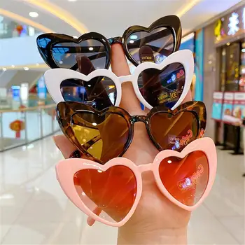 Детские солнцезащитные очки в форме сердца, милые детские солнцезащитные очки для уличной съемки, солнцезащитные очки для мальчиков и девочек, очки для костюмированной вечеринки