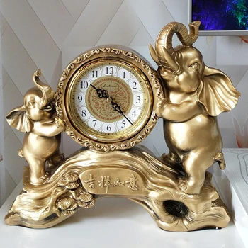Европейские напольные часы в виде слона, настольные часы с бесшумным механизмом в гостиной, ретро-маленькие часы в спальне, креативные прикроватные часы.