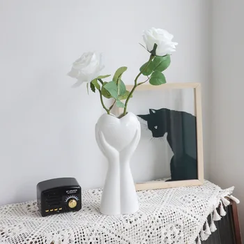 Украшение дома в скандинавском стиле С сердечком Любви, Белая керамическая ваза, украшения для гостиной, обеденного стола, Свадебный Сладкий декор, Цветы